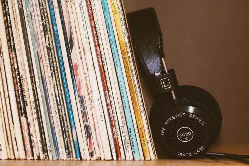 No background music?
