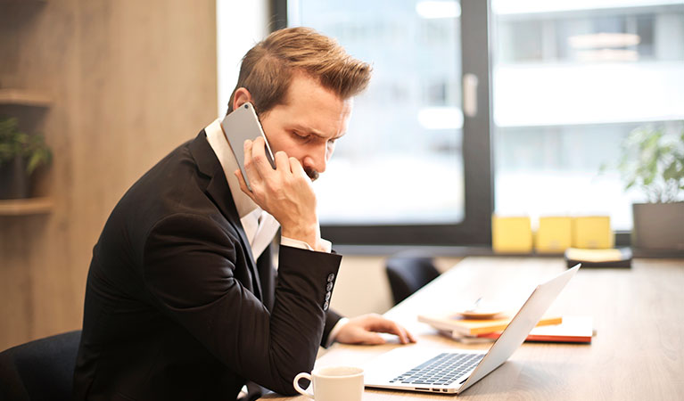 5 ways for call deflection to enhance your customers’ experience